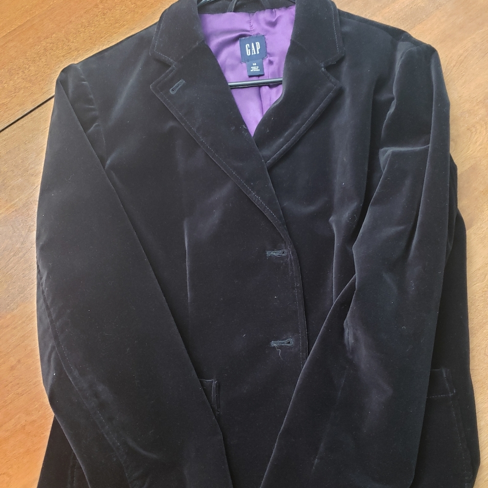 Black velvet blazer